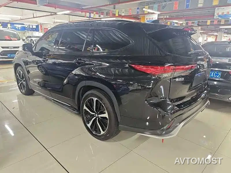Toyota Crown Kluger 2022 2.5L HEV 4WD Premium Edition — фото 6