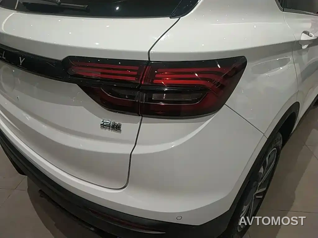 Geely Binyue 2021 1.4T DCT Diamond Edition — фото 8