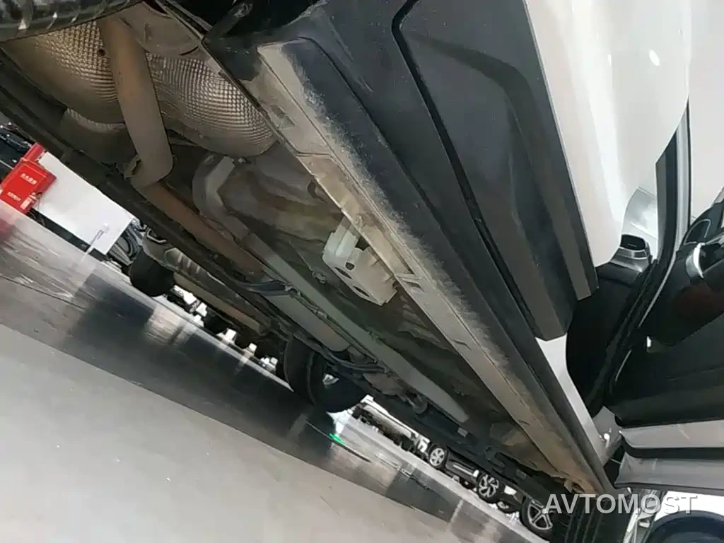 Geely Binyue 2021 1.4T DCT Diamond Edition — фото 20
