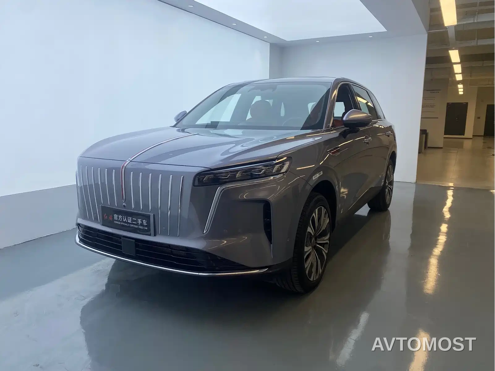 Hongqi HS6 PHEV 2025 High-end Model — фото 1
