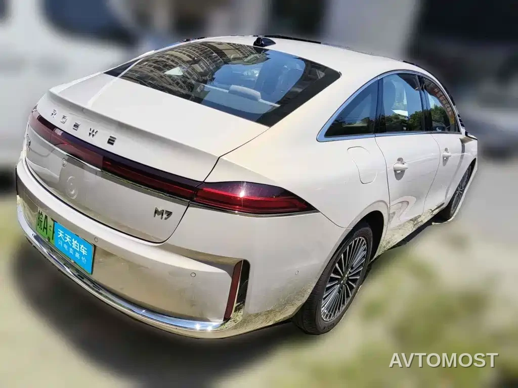Roewe M7 DMH 2025 Base — фото 2