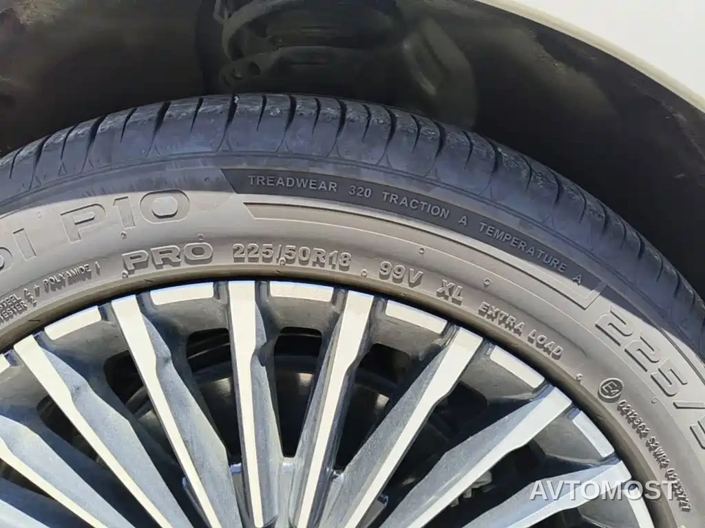 Roewe M7 DMH 2025 Base — фото 7