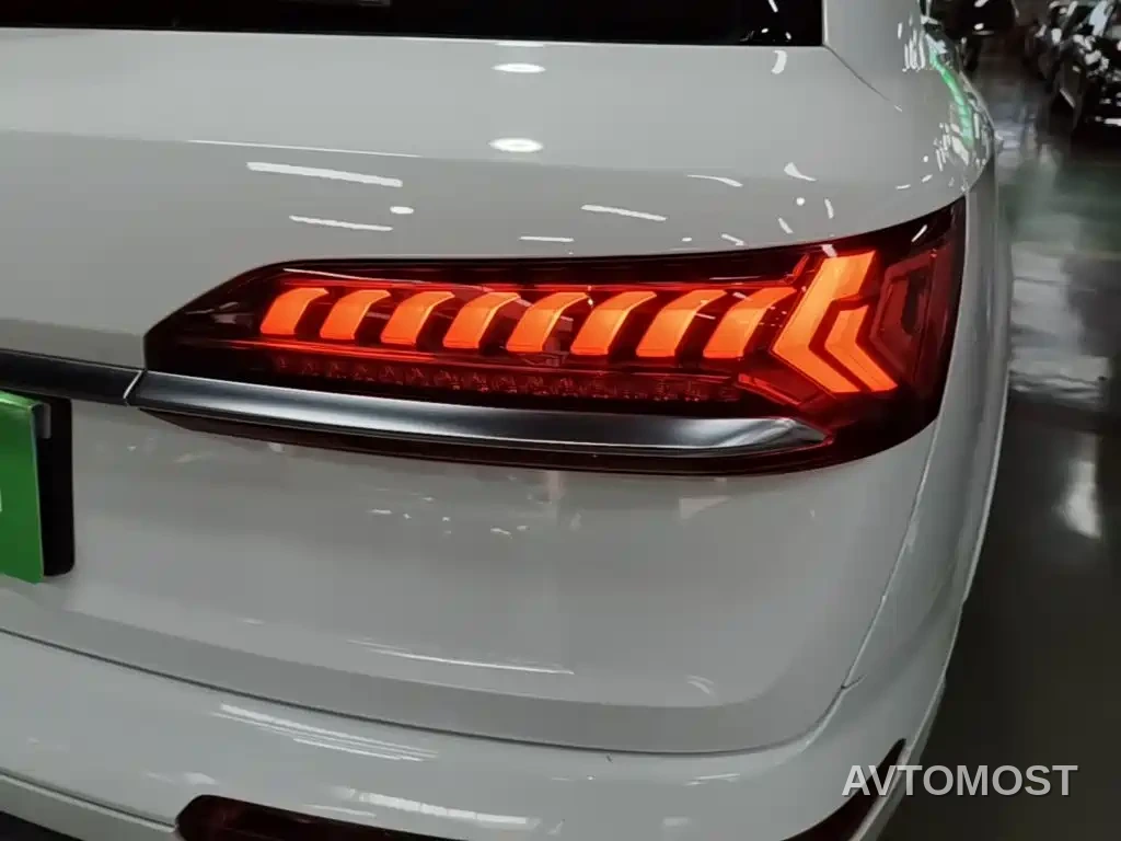 Audi Q7 2021 45 TFSI quattro S line Sport — фото 8