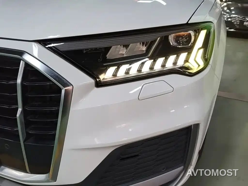 Audi Q7 2021 45 TFSI quattro S line Sport — фото 24