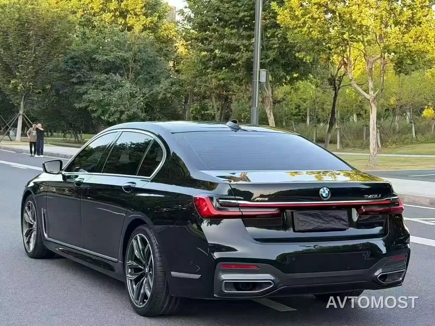 BMW 7 Series 2021 Model 730Li M Sport Package — фото 7