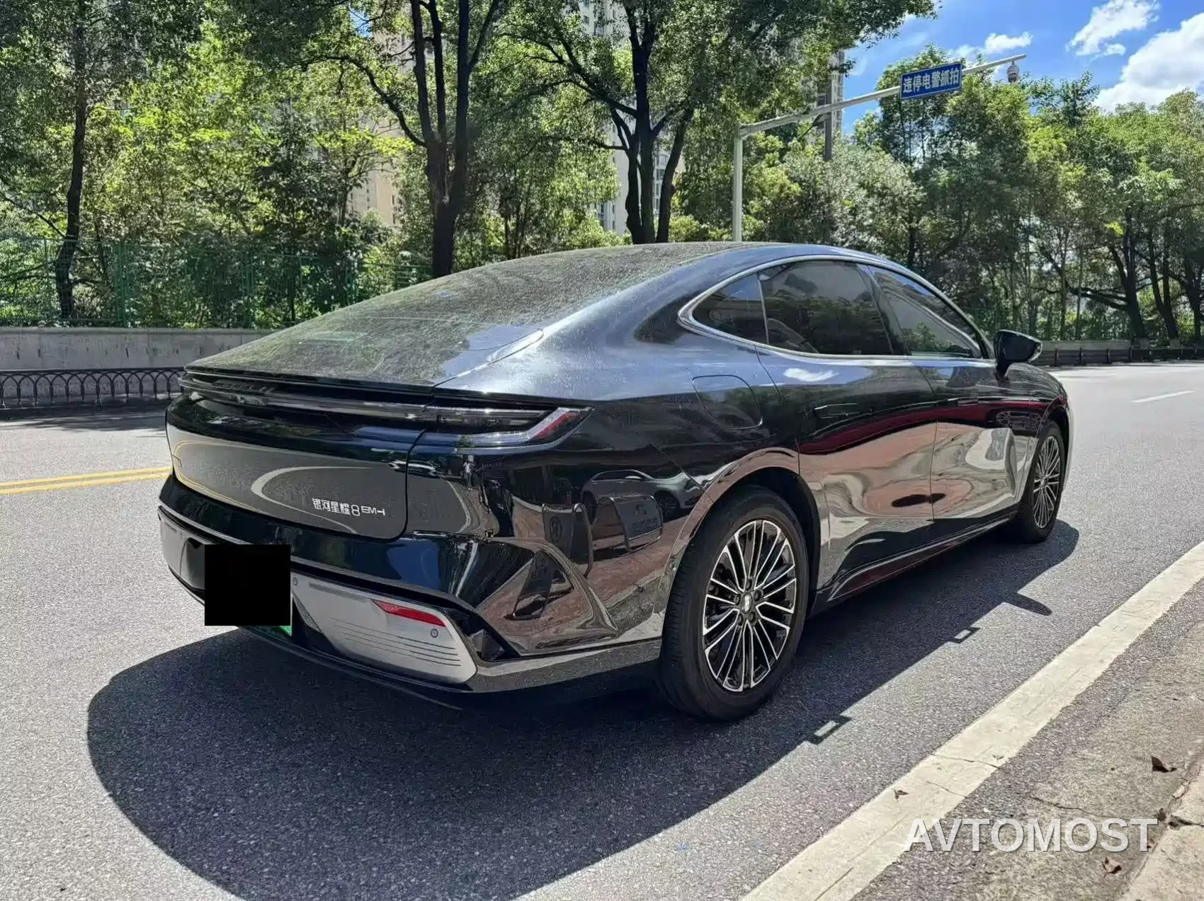 Geely Galaxy Xingyao 8 2025 130km EM-i Premium Edition — фото 4