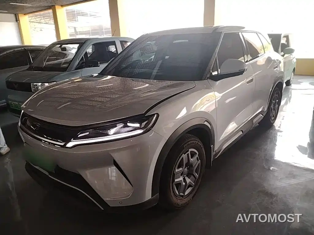 BYD Yuan UP 2025 Model 301KM Navigator — фото 1