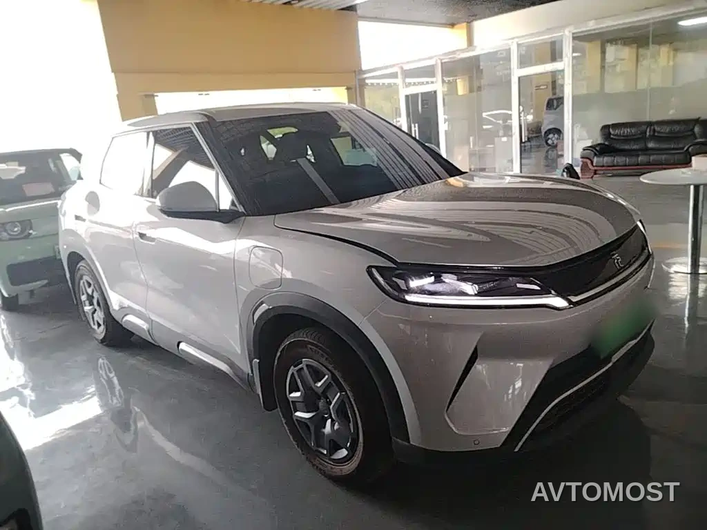 BYD Yuan UP 2025 Model 301KM Navigator — фото 4