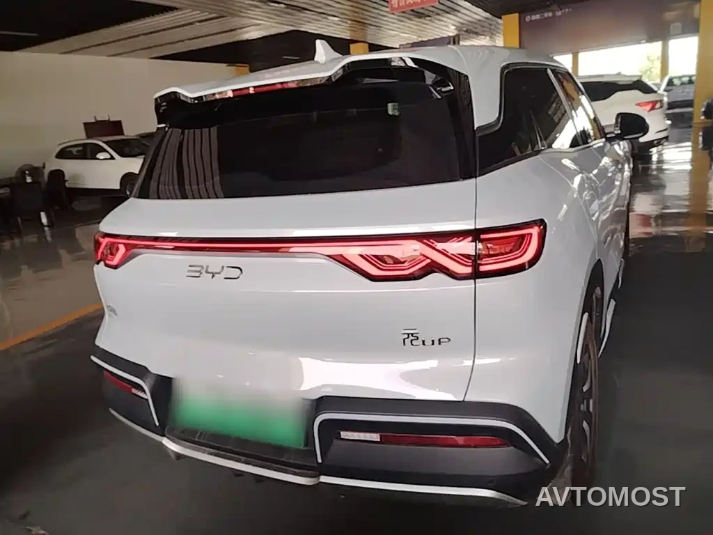 BYD Yuan UP 2025 Model 301KM Navigator — фото 6