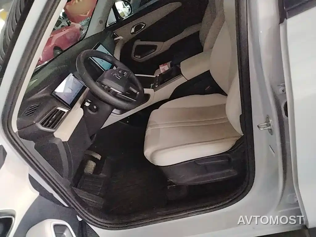 BYD Yuan UP 2025 Model 301KM Navigator — фото 15