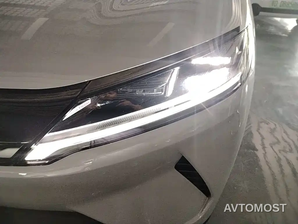 BYD Yuan UP 2025 Model 301KM Navigator — фото 24
