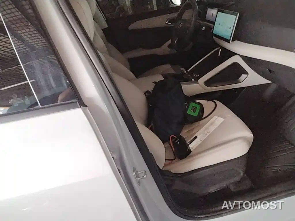 BYD Yuan UP 2025 Model 301KM Navigator — фото 25