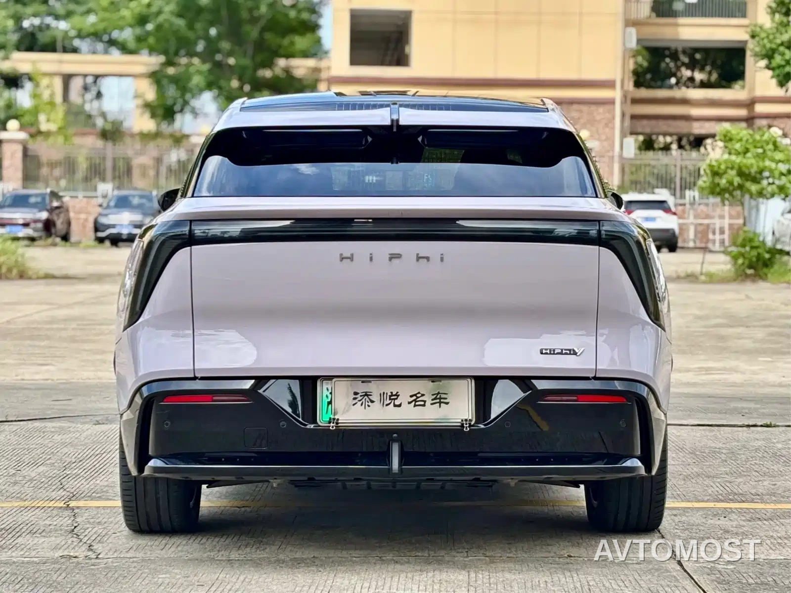 HiPhi Y 2023 560km Elite Edition — фото 6