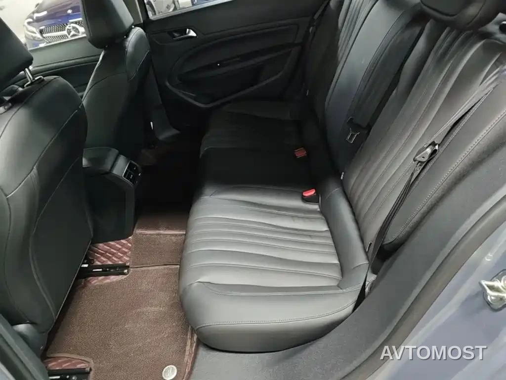 Peugeot 408 2022 1.6T Light Chaser Edition — фото 15