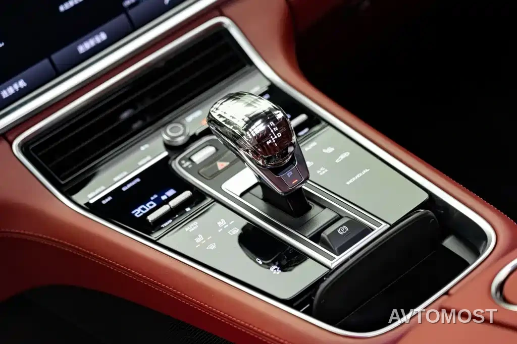 Porsche Panamera New Energy 2022 Panamera 4 E-Hybrid Platinum Edition 2.9T — фото 18