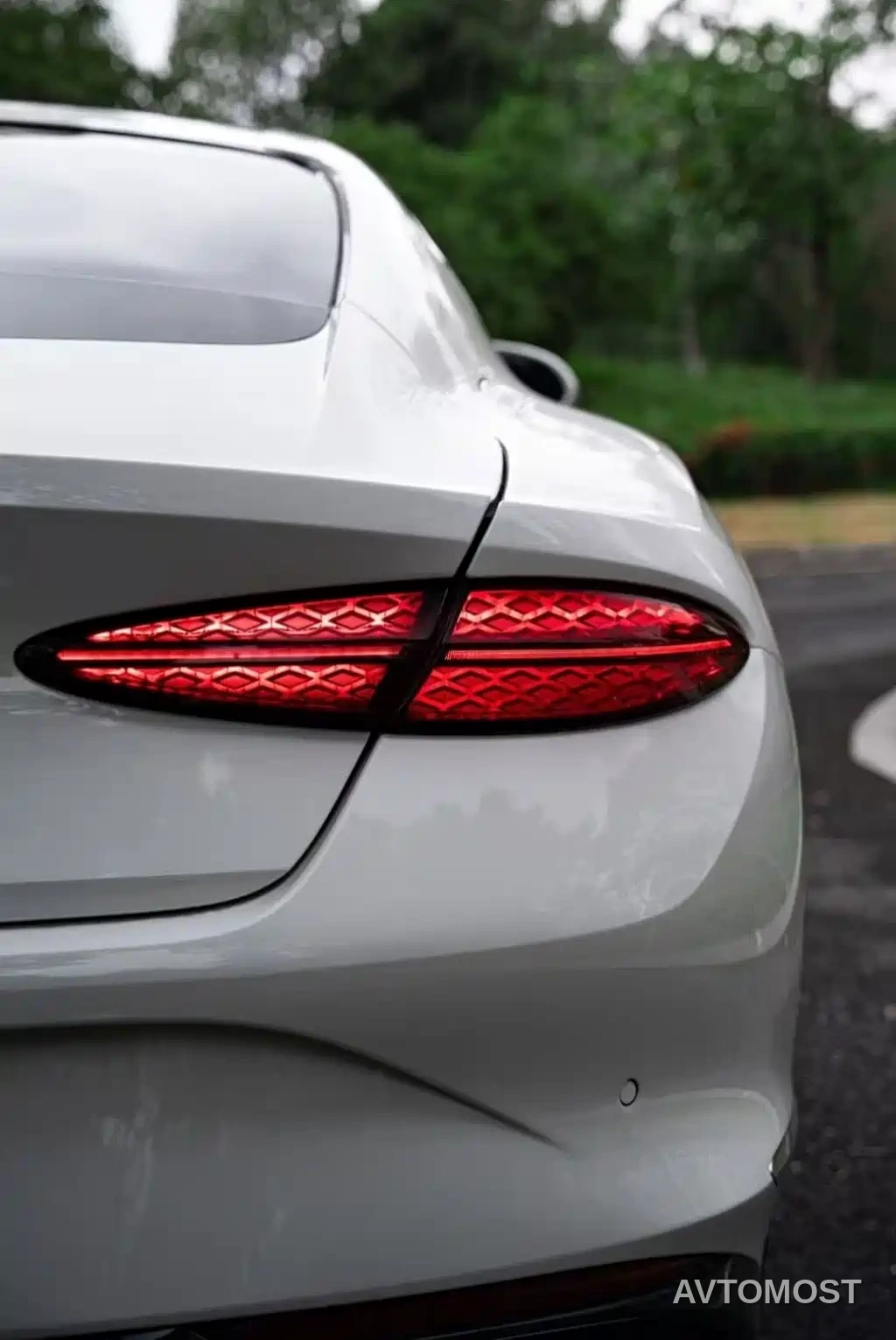 Bentley Continental Plug-in Hybrid 2026 GT Base Model — фото 18