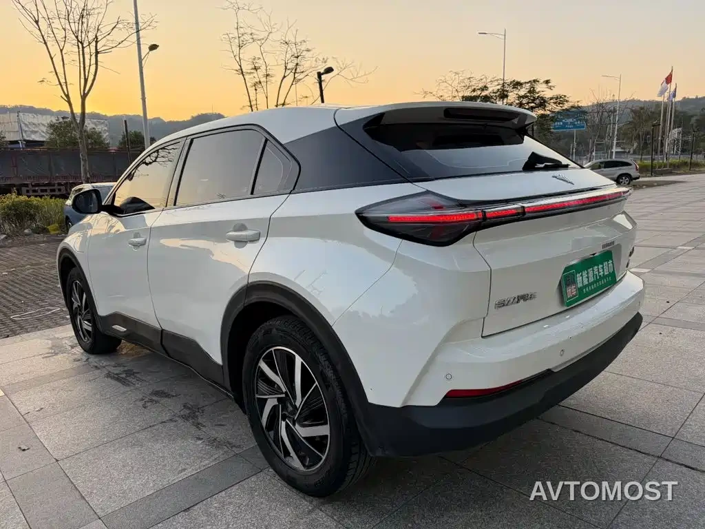Nezha Auto Neta U 2021 Pro 400 Premium Driving Edition — фото 3