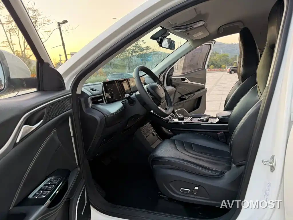 Nezha Auto Neta U 2021 Pro 400 Premium Driving Edition — фото 11