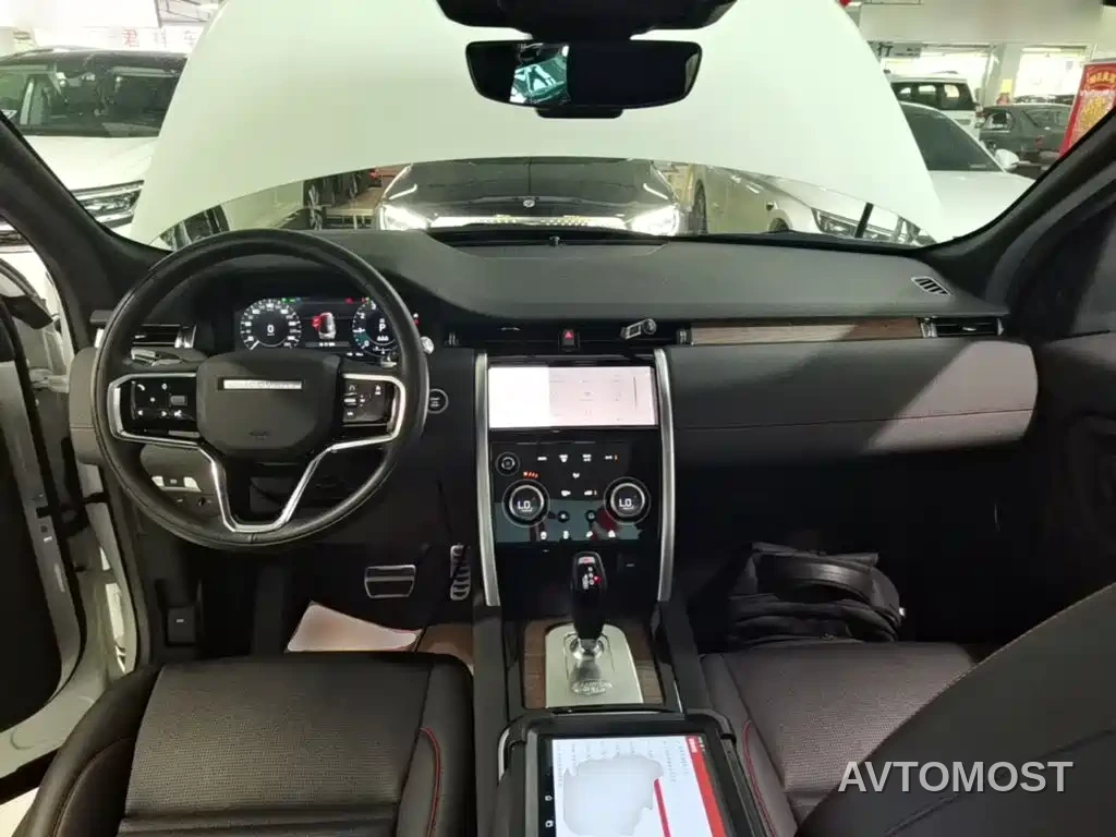 Land Rover Discovery Sport 2022 Model 249PS R-Dynamic S Performance Edition 5-Seater — фото 8