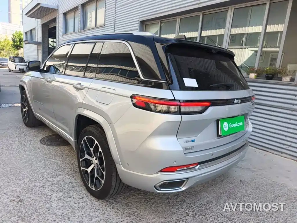 Jeep Grand Cherokee 4xe (Import) 2023 4xe Summit Edition — фото 5
