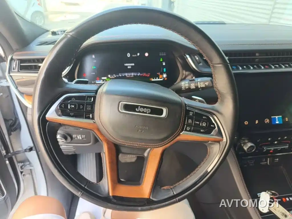 Jeep Grand Cherokee 4xe (Import) 2023 4xe Summit Edition — фото 11