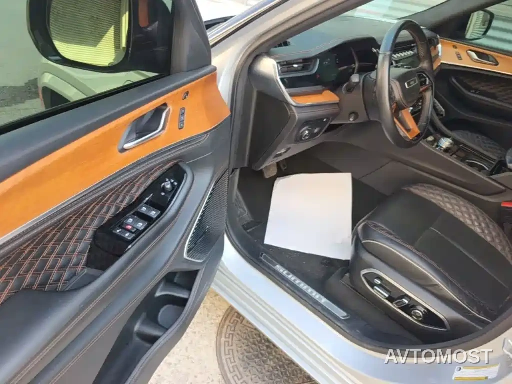 Jeep Grand Cherokee 4xe (Import) 2023 4xe Summit Edition — фото 16