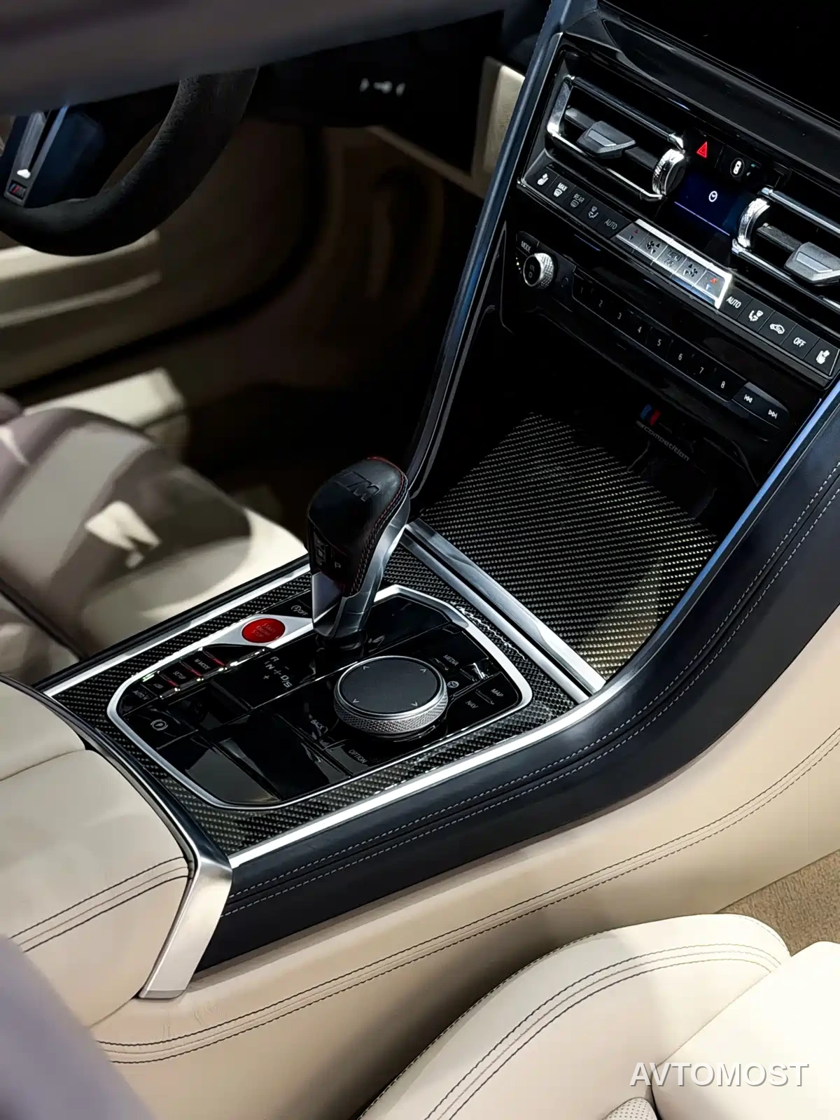 BMW M8 2023 M8 4-Door Coupe Thunder Edition — фото 12