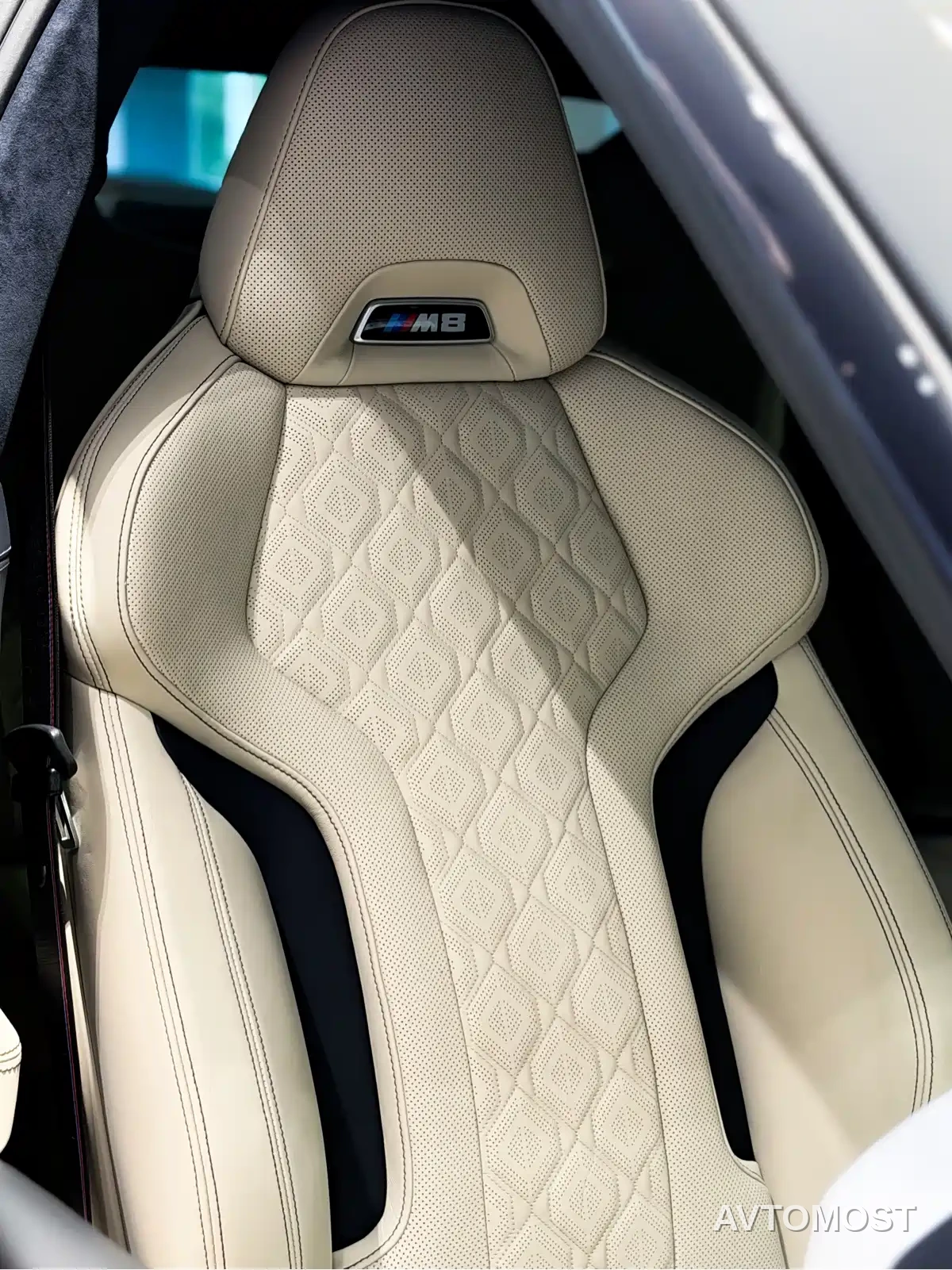 BMW M8 2023 M8 4-Door Coupe Thunder Edition — фото 13