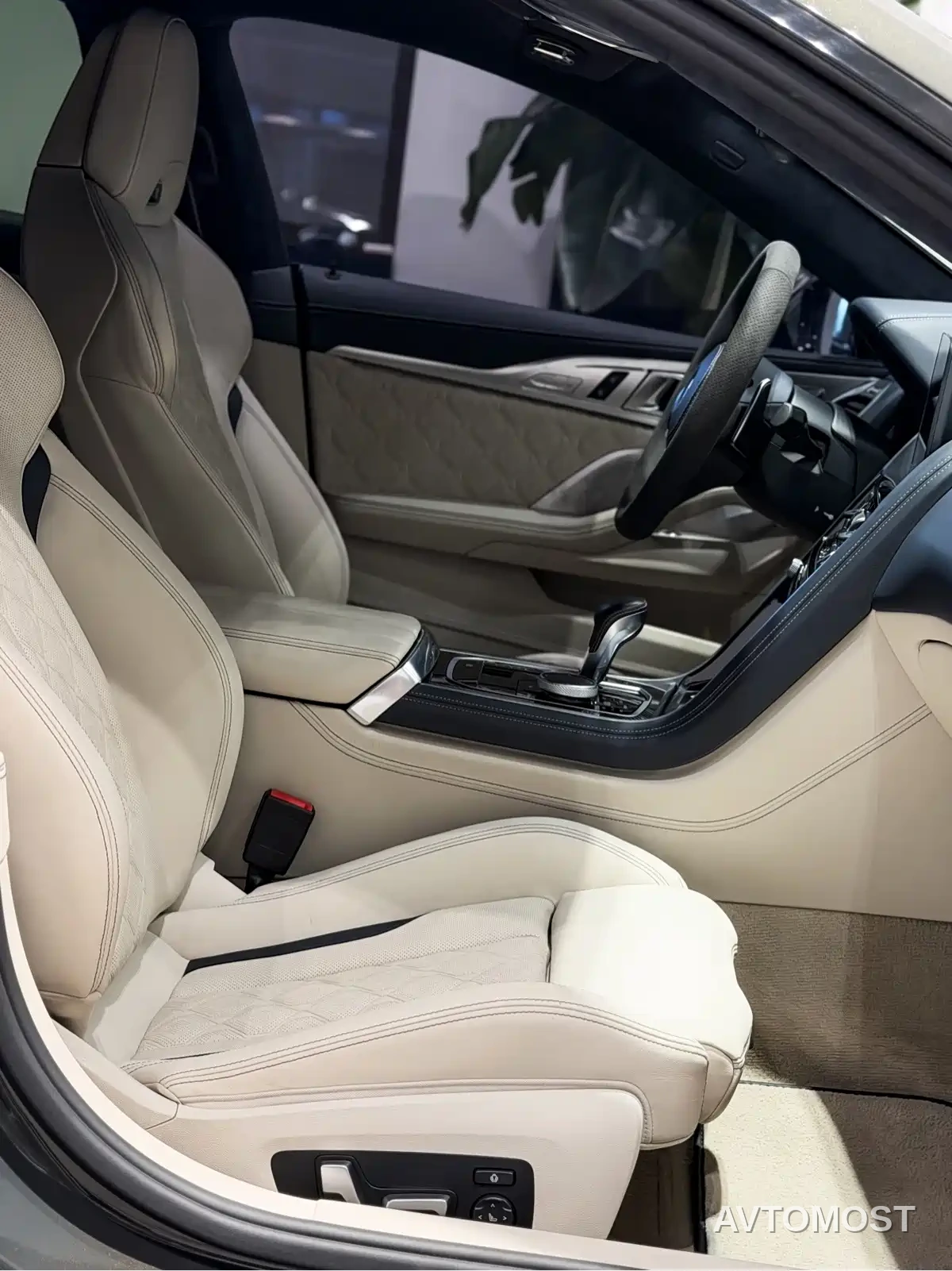 BMW M8 2023 M8 4-Door Coupe Thunder Edition — фото 18