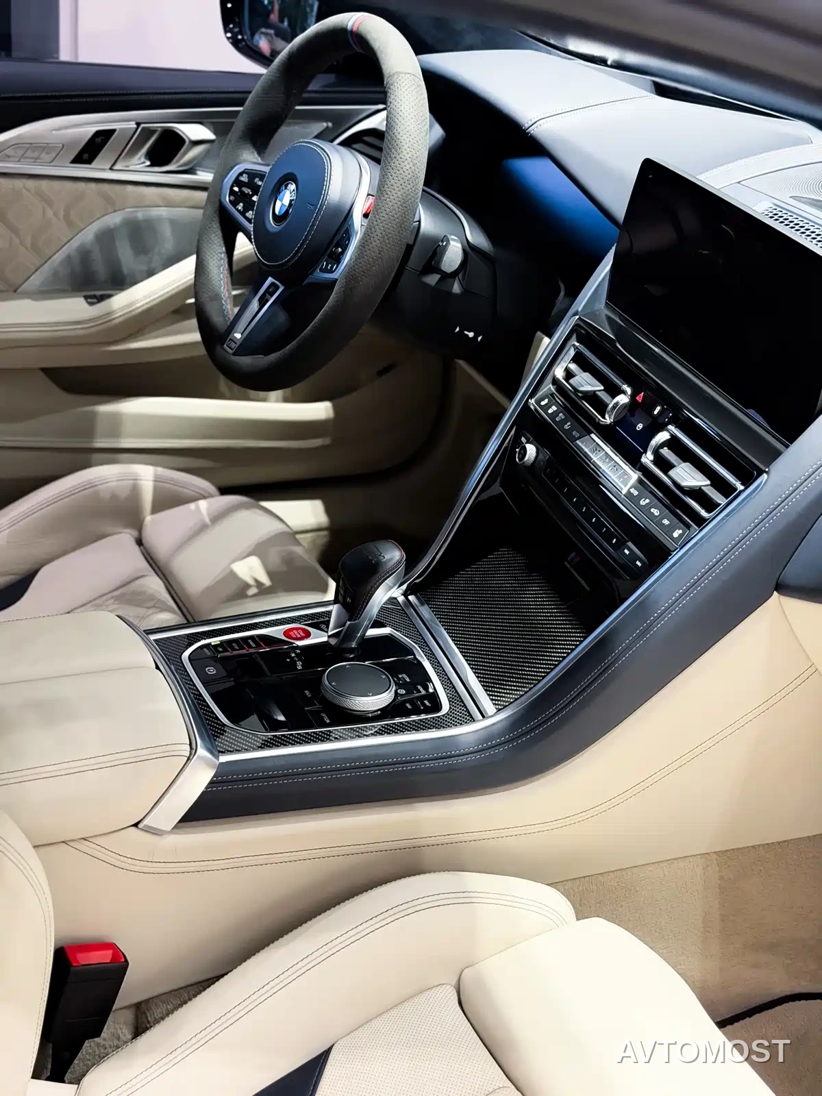 BMW M8 2023 M8 4-Door Coupe Thunder Edition — фото 26