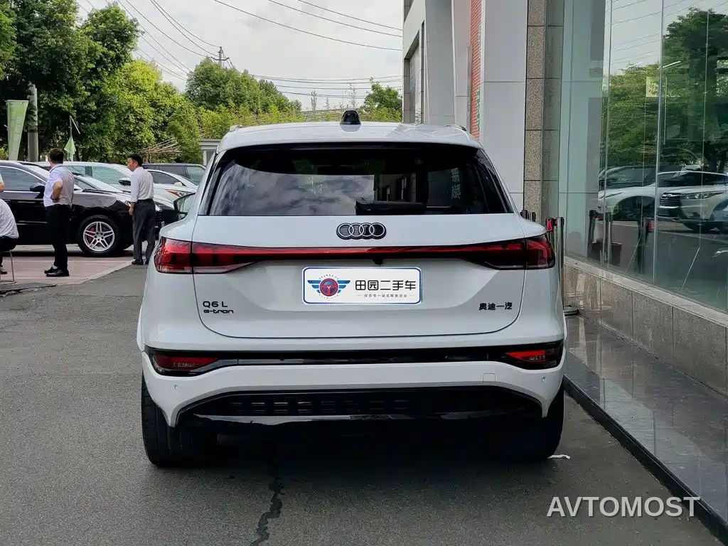 Audi Q6L e-tron 2025 Model Pioneer Edition — фото 5