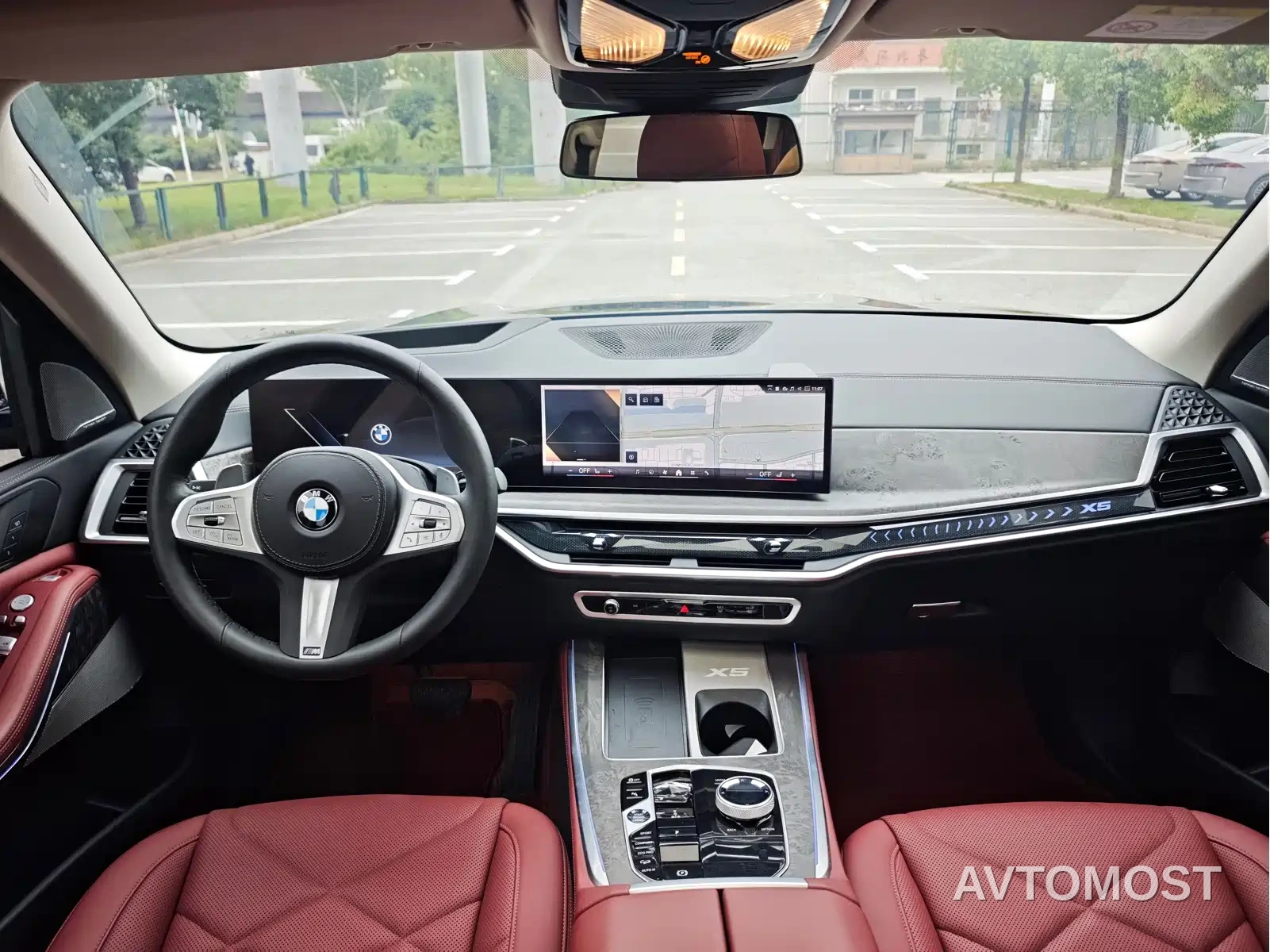 BMW X5 2023 xDrive 30Li Premium M Sport Black Night Package — фото 6
