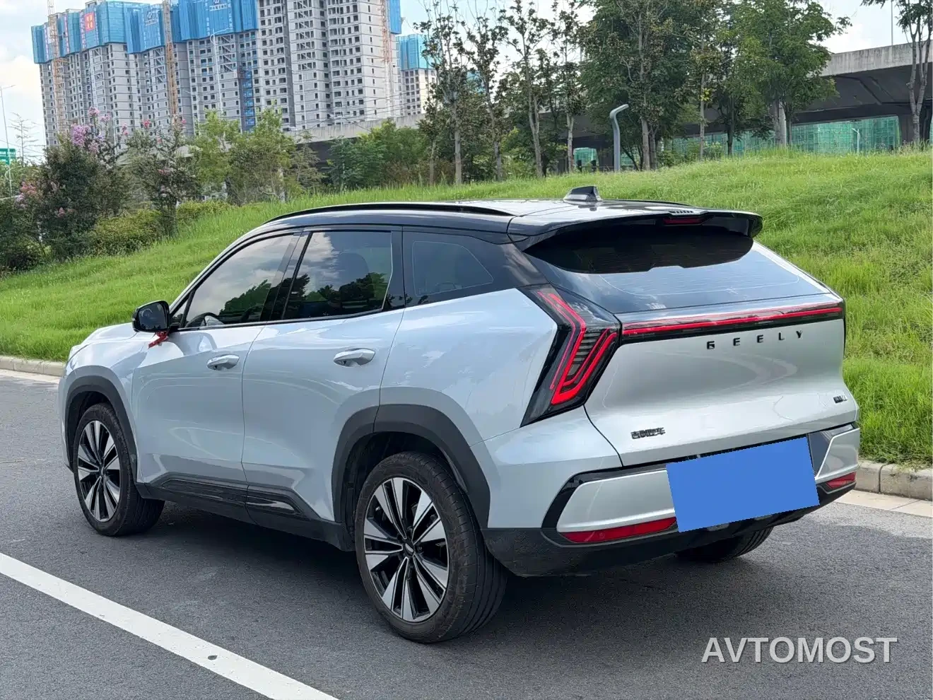 Geely Boyue L 2025 4th Gen 1.5TD DCT Splendor — фото 5