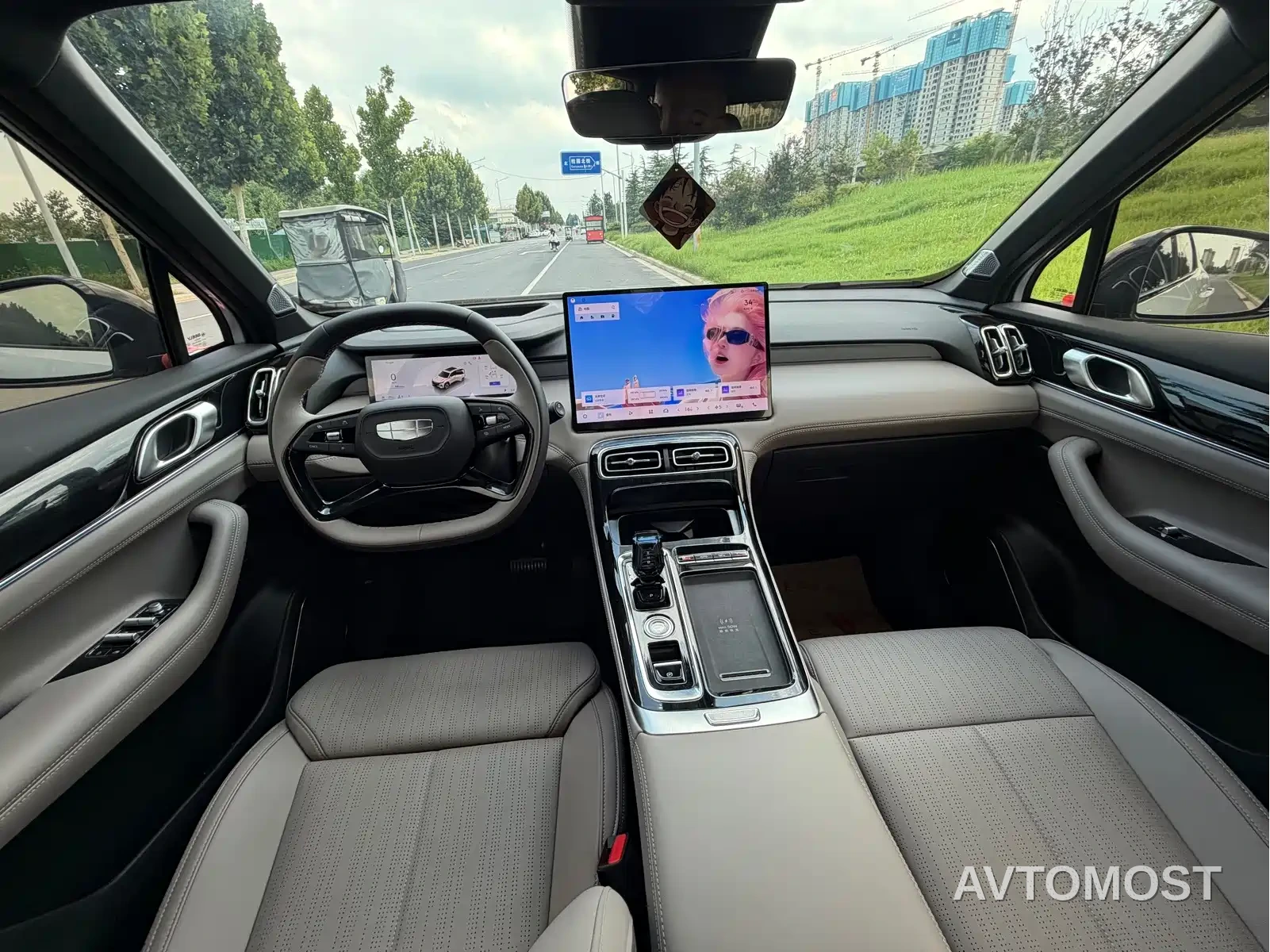 Geely Boyue L 2025 4th Gen 1.5TD DCT Splendor — фото 8
