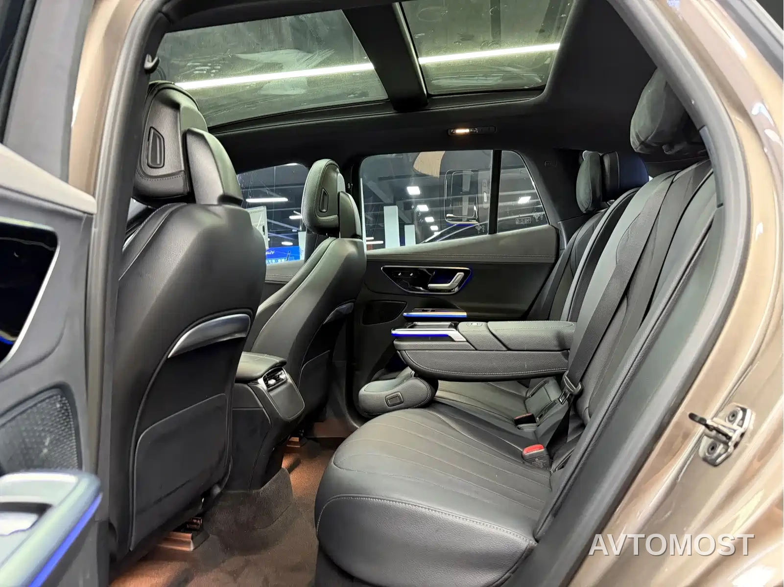 Mercedes-Benz EQE SUV 2023 350 4MATIC Pioneer Edition — фото 5