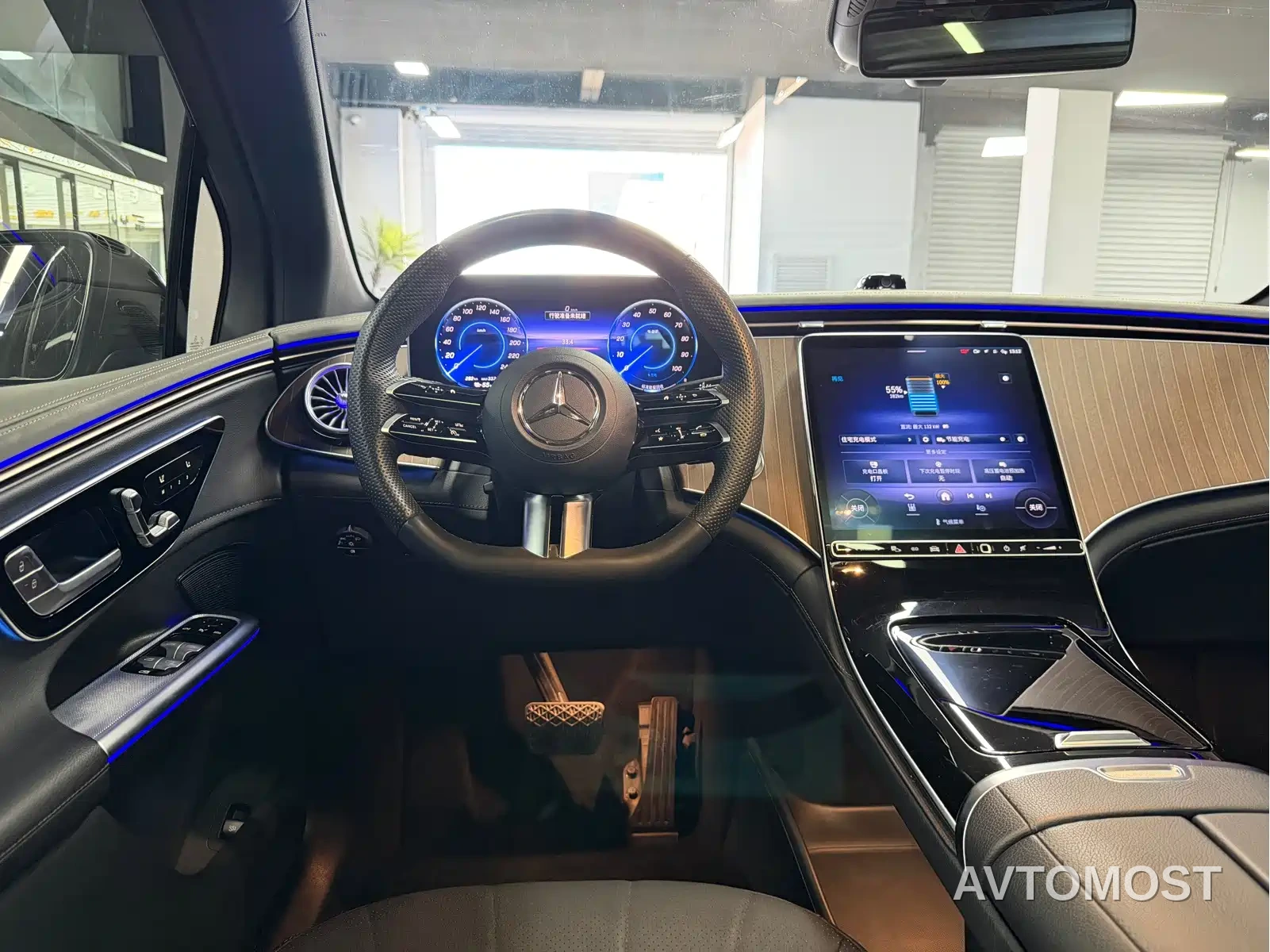 Mercedes-Benz EQE SUV 2023 350 4MATIC Pioneer Edition — фото 7