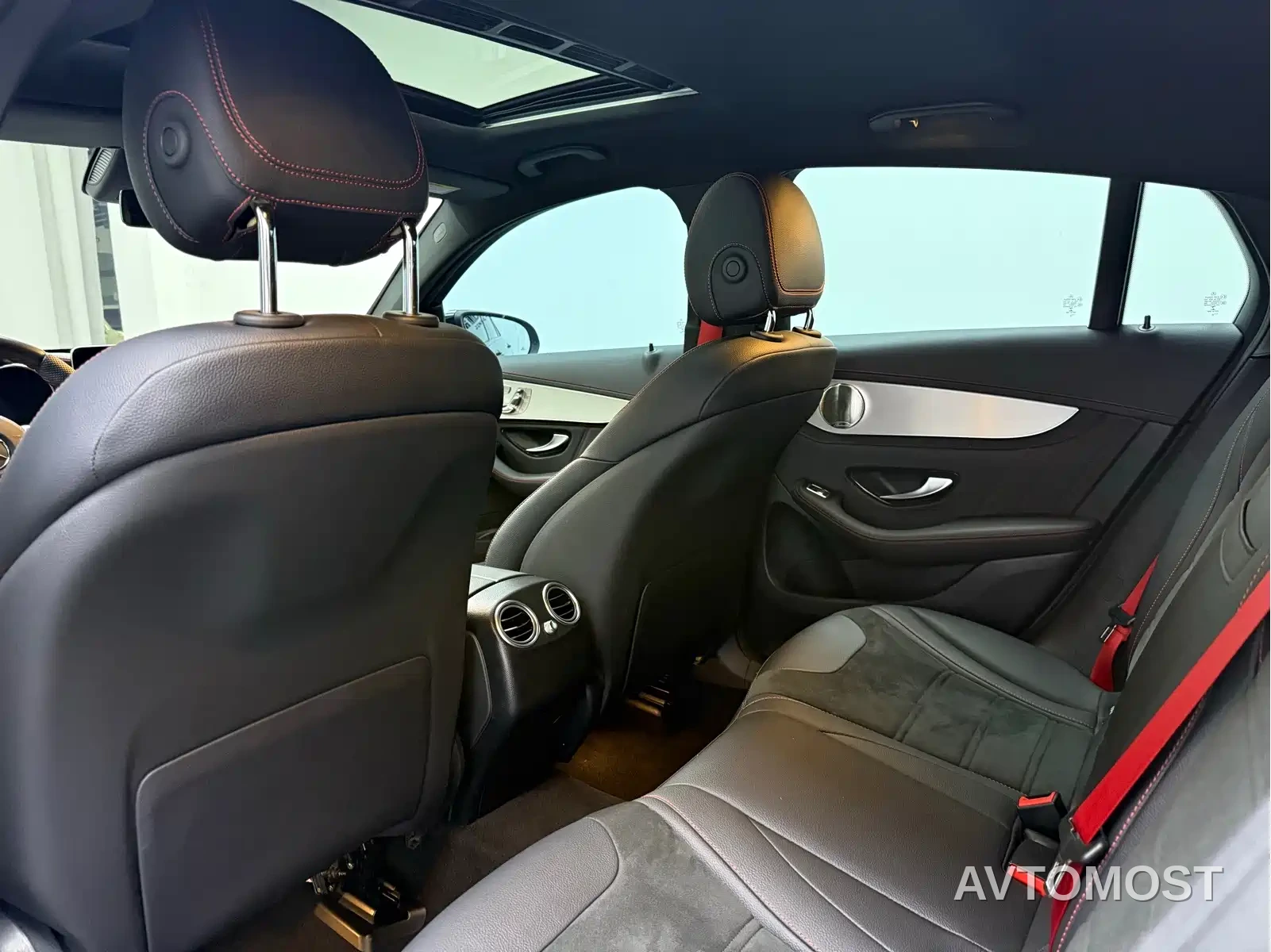 Mercedes-Benz GLC Coupe AMG 2022 AMG GLC 43 4MATIC Coupe SUV — фото 8