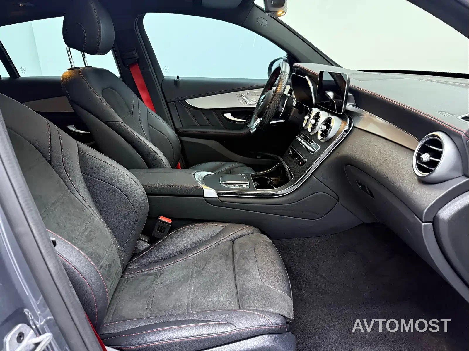 Mercedes-Benz GLC Coupe AMG 2022 AMG GLC 43 4MATIC Coupe SUV — фото 10
