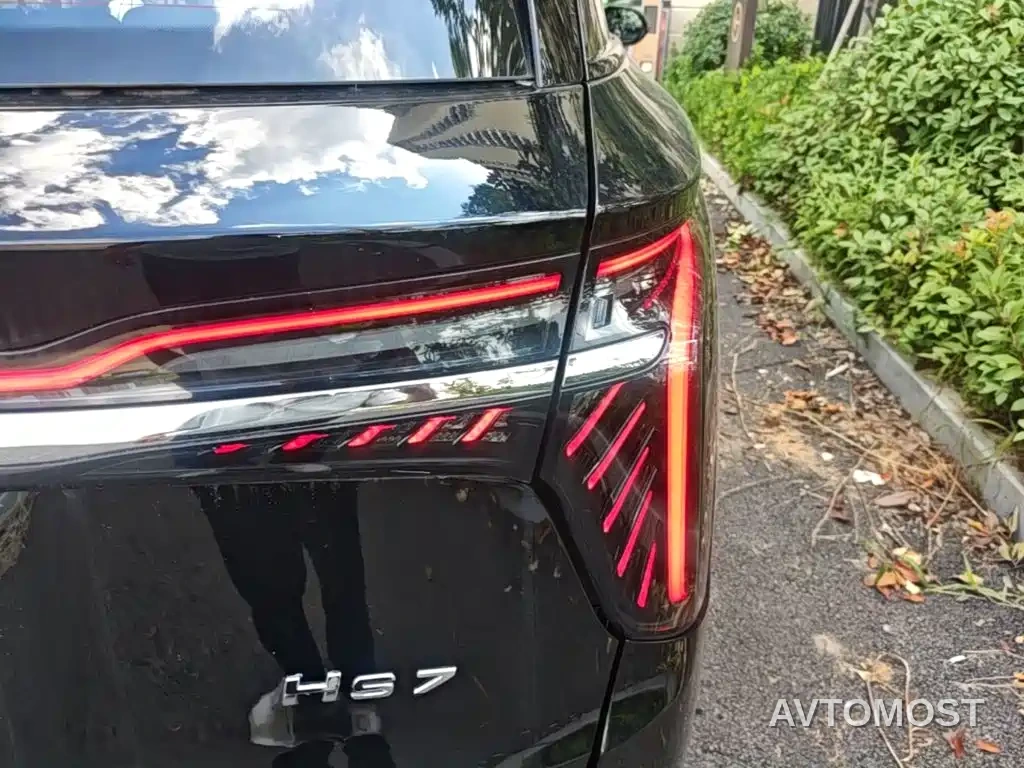 Hongqi HS7 PHEV 2024 2.0T PHEV 4WD Flagship Edition 6-seater — фото 7