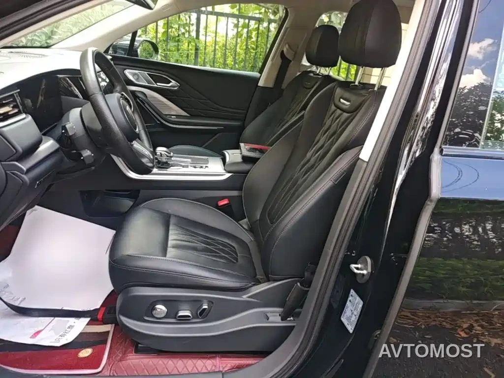 Hongqi HS7 PHEV 2024 2.0T PHEV 4WD Flagship Edition 6-seater — фото 13