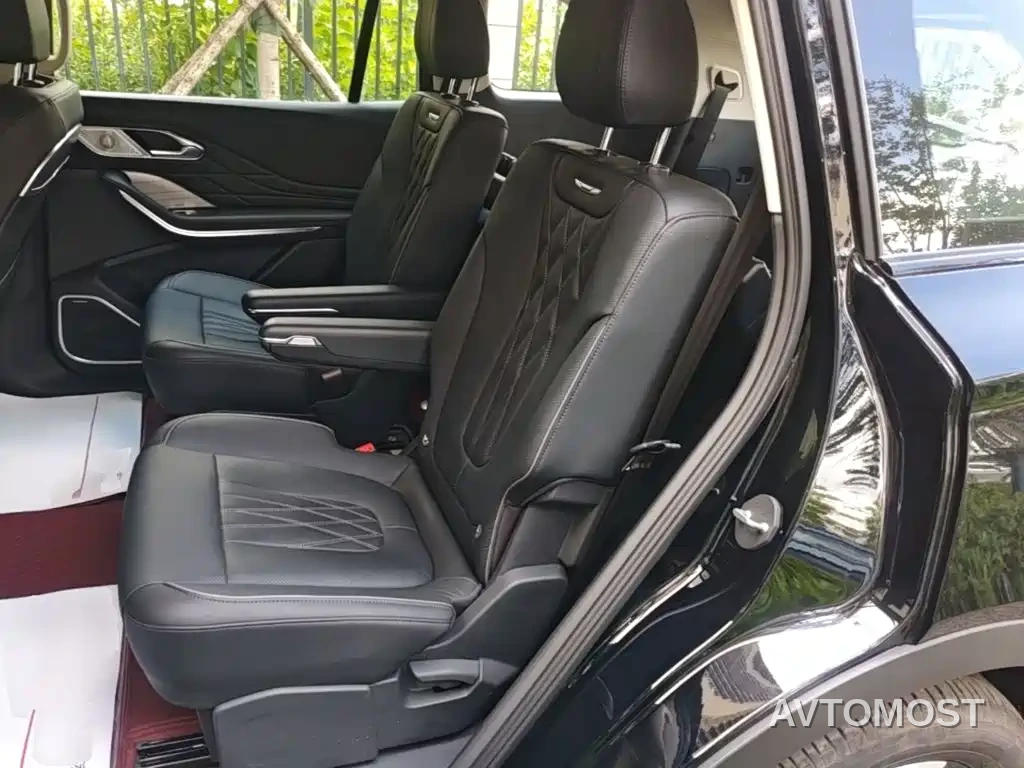 Hongqi HS7 PHEV 2024 2.0T PHEV 4WD Flagship Edition 6-seater — фото 15