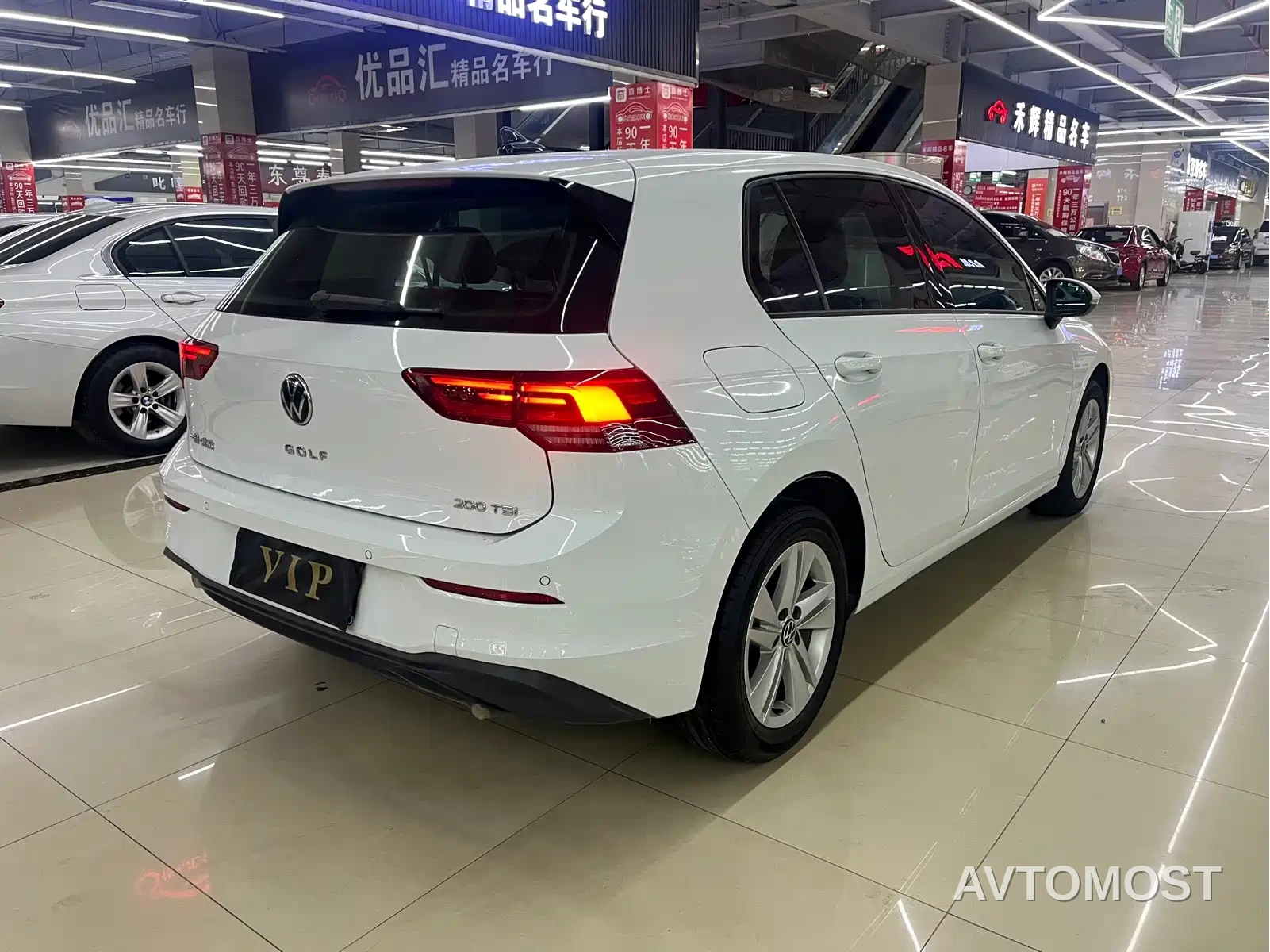 Volkswagen Golf 2023 200TSI DSG Pro — фото 11