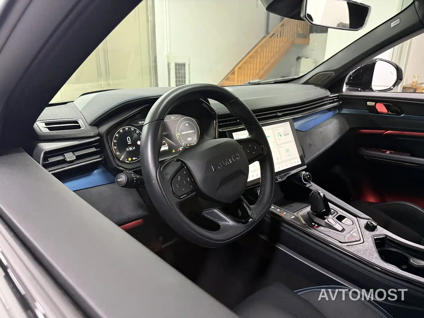 Lynk & Co 05 EM-P 2021 1.5TD PHEV HALO — фото 7