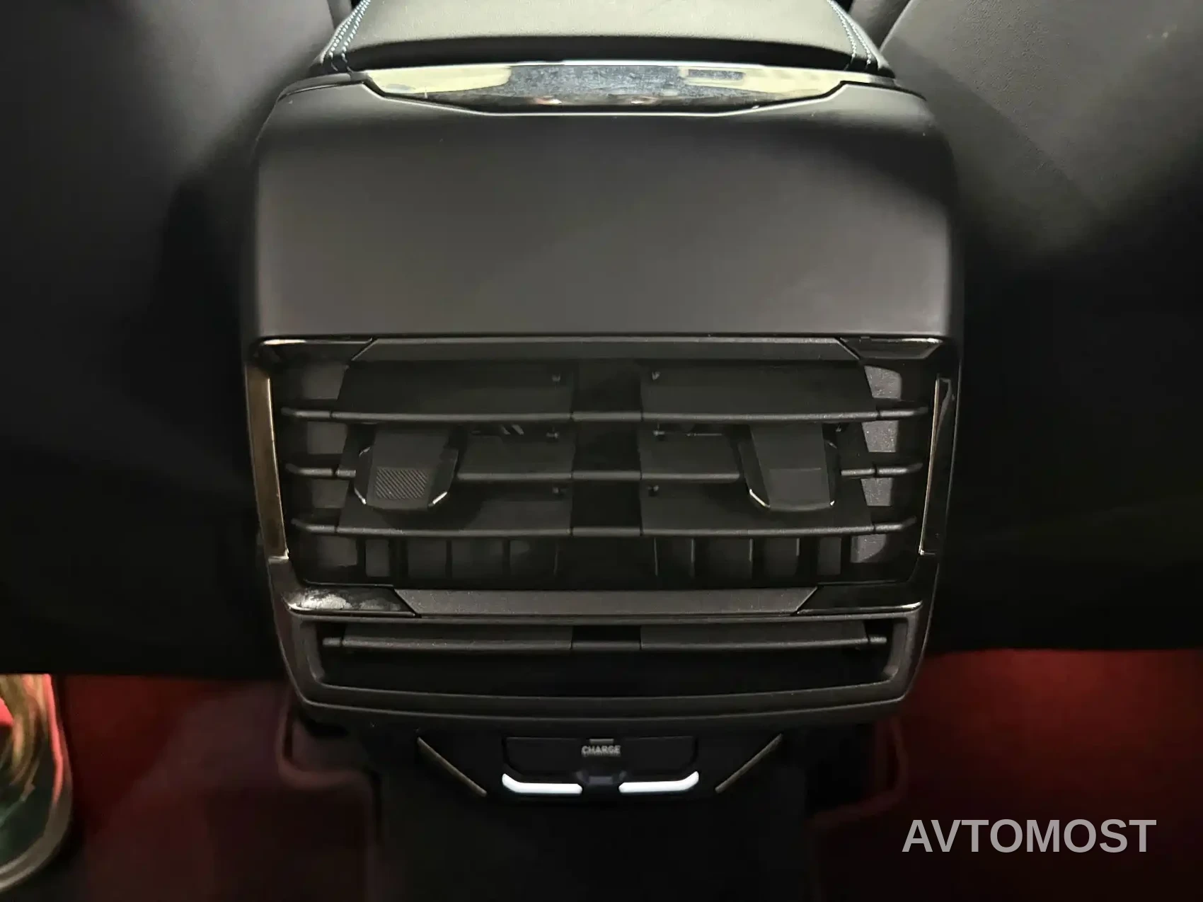 Lynk & Co 05 EM-P 2021 1.5TD PHEV HALO — фото 16
