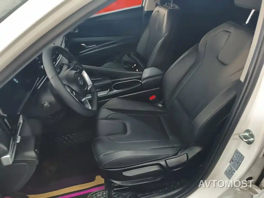 Hyundai Elantra 2022 1.5L CVT GLX Elite Edition — фото 15