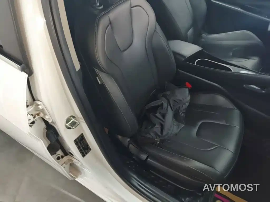 Hyundai Elantra 2022 1.5L CVT GLX Elite Edition — фото 24