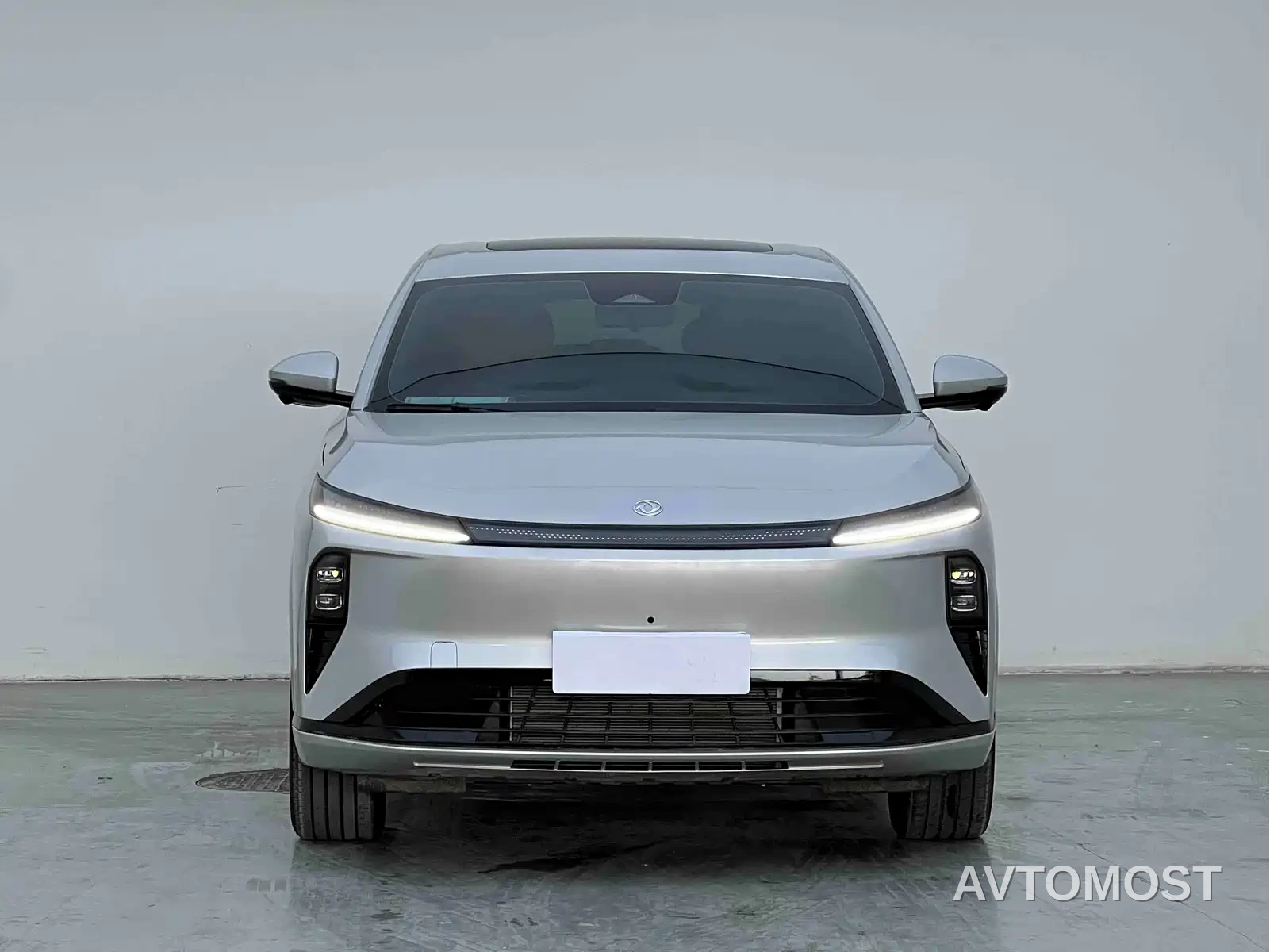 Dongfeng Aeolus L8 2025 Plug-in Hybrid — фото 2