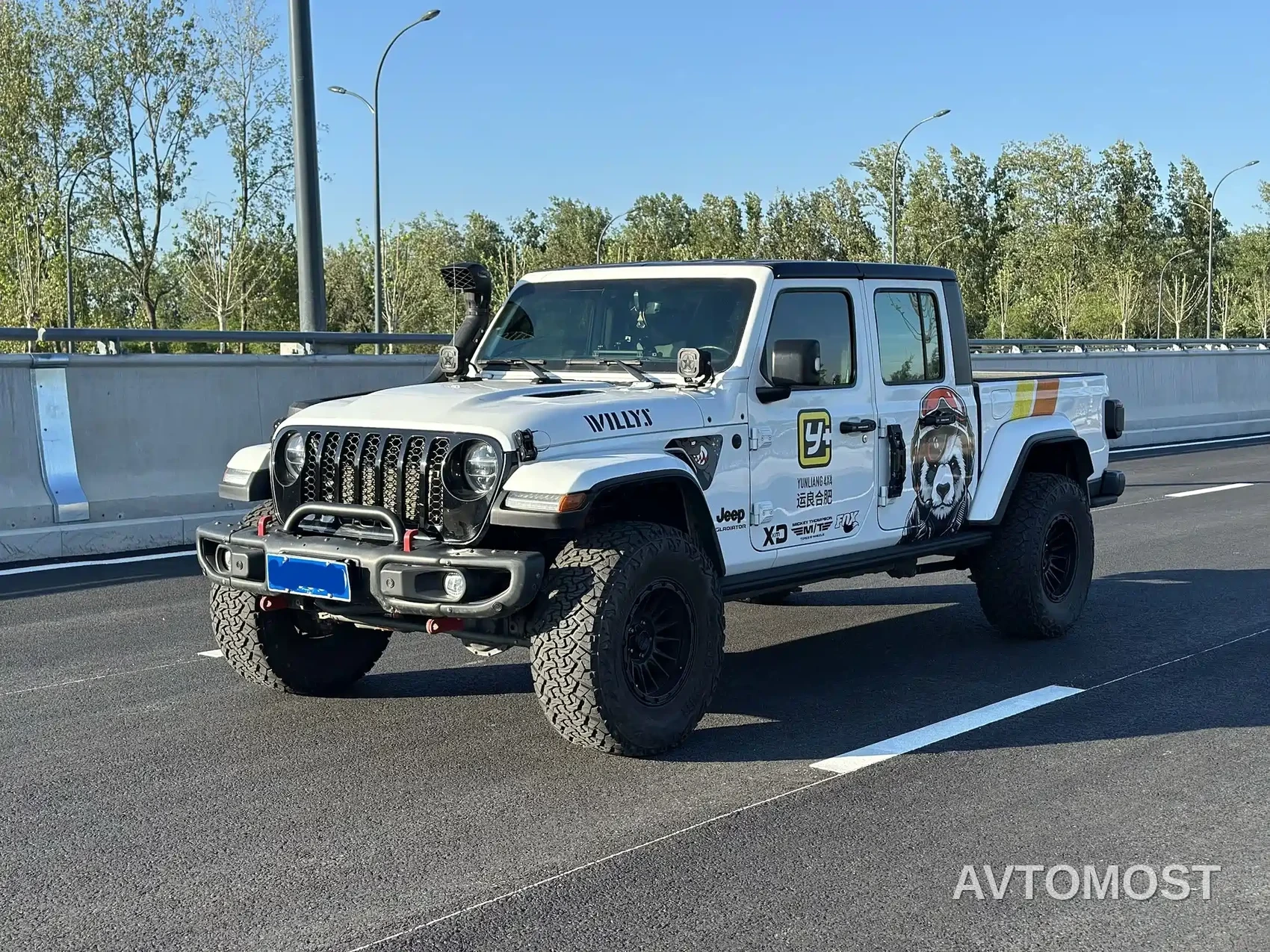 Jeep Gladiator 2022 3.6L Pioneer Edition — фото 1