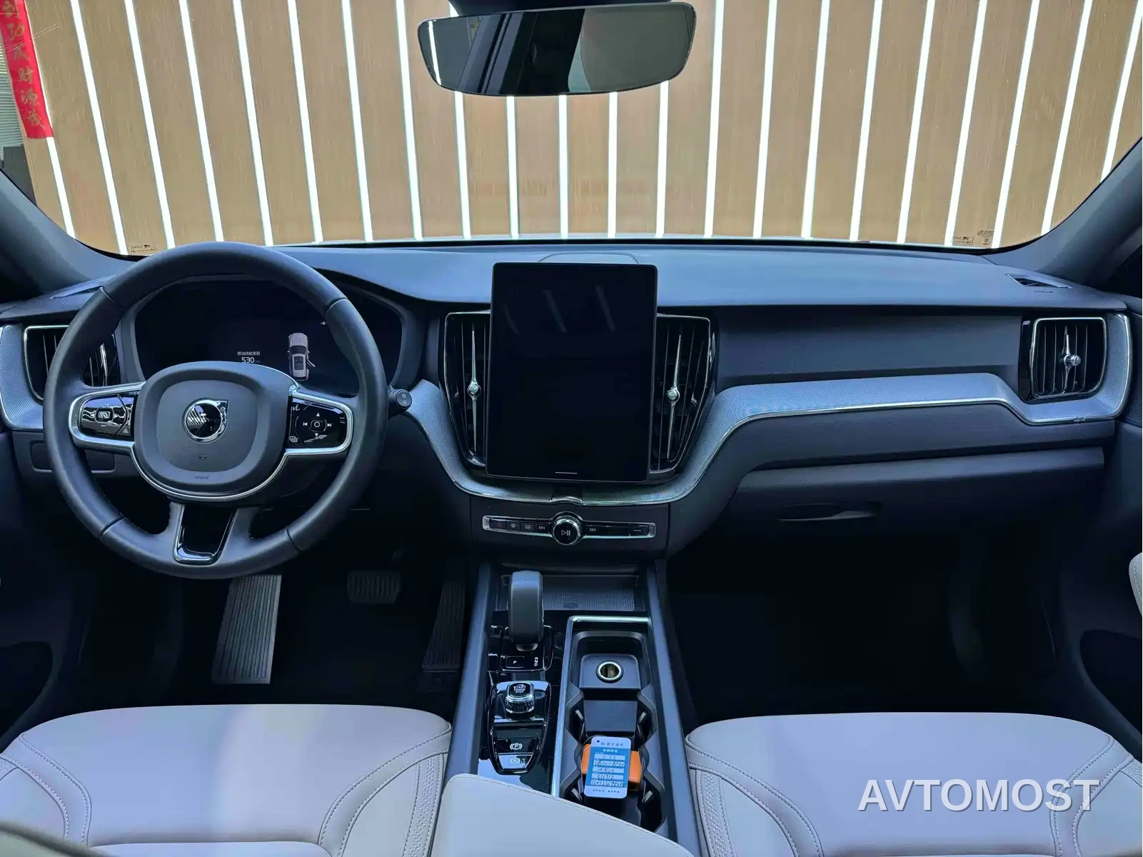 Volvo XC60 2026 Model B5 AWD Smart Elite Luxury — фото 8