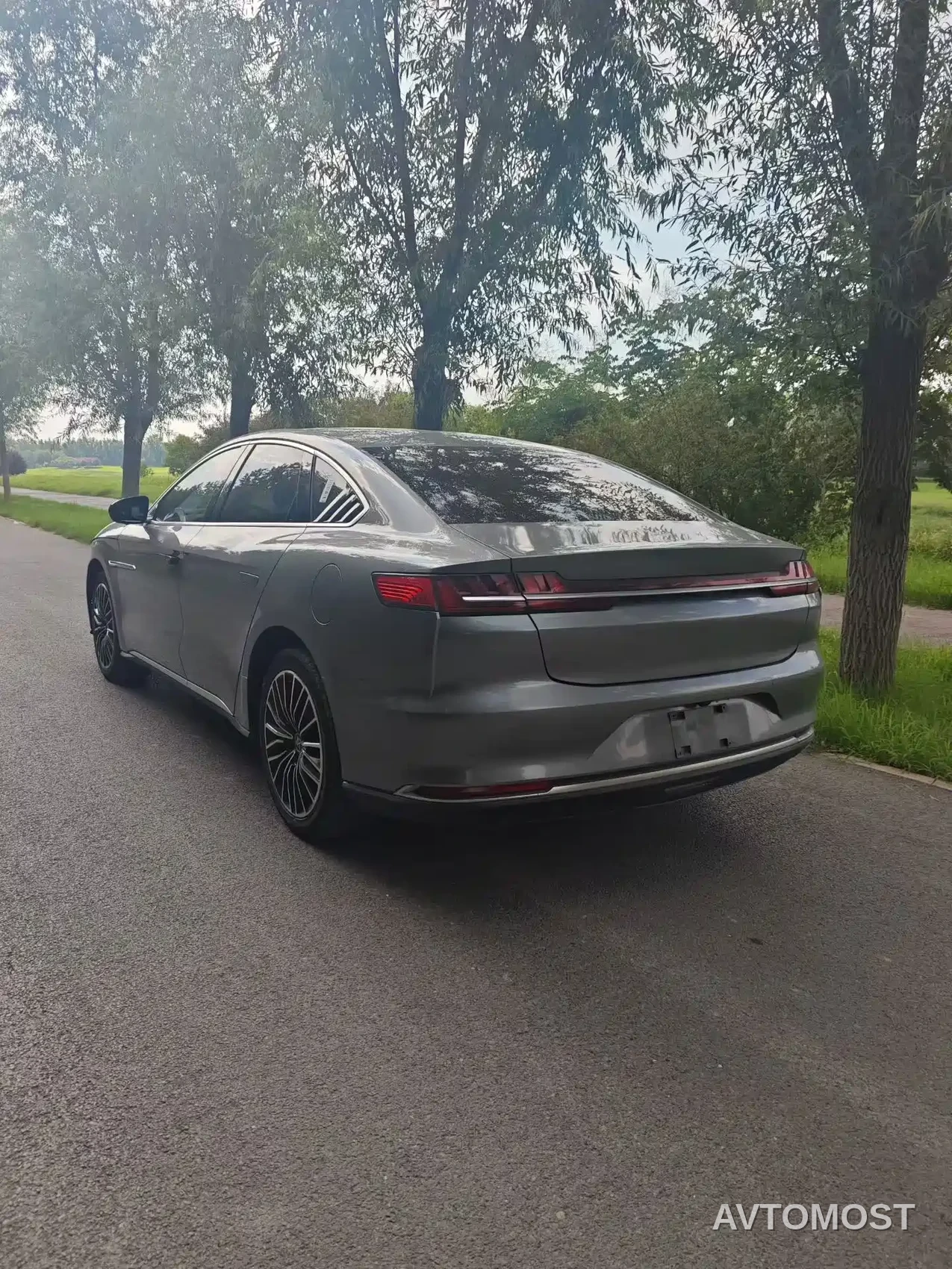 BYD Han 2020 DM AWD Performance Luxury Edition — фото 7